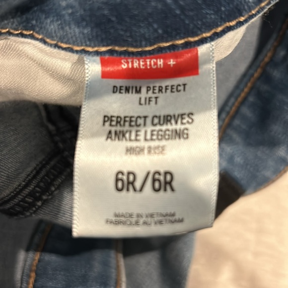 express perfect curve ankle legging - Picture 4 of 4